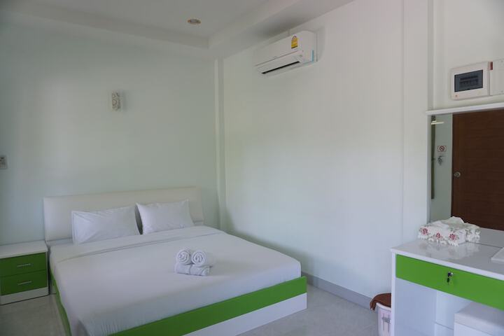 Room 19 of 52