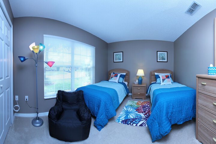 Room 7 of 49