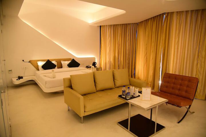 Room 3 of 14