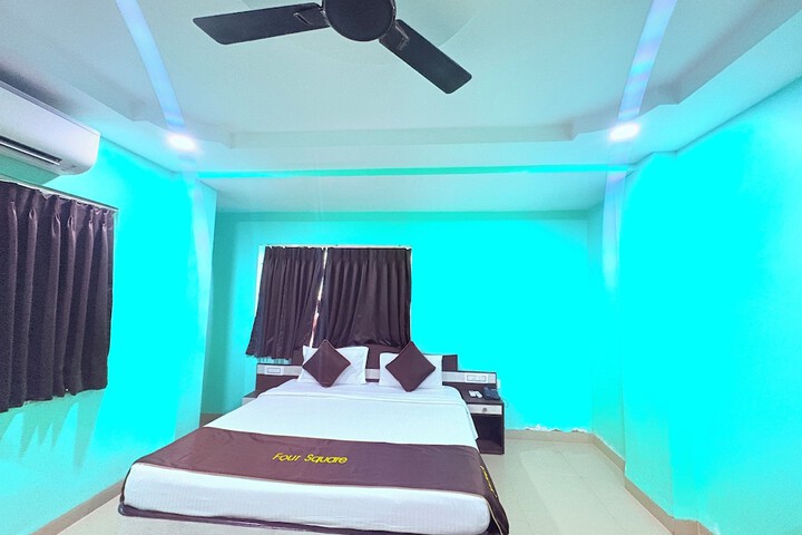 Room 12 of 41