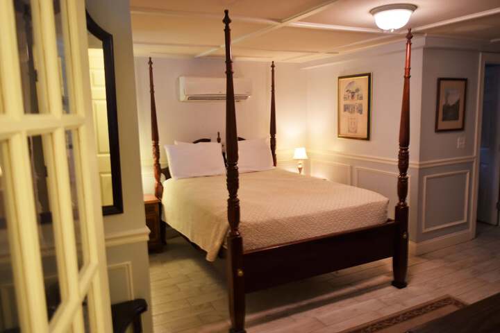Room 3 of 51