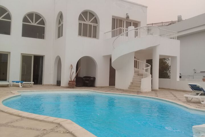 Hotel Pool