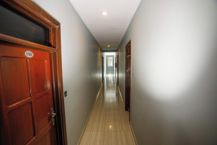 Ballroom/Hall 32 of 39