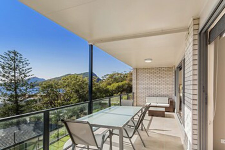 Terrace/Patio 5 of 16