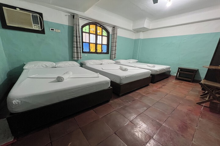 Room 16 of 46