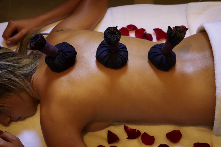 Spa 36 of 48