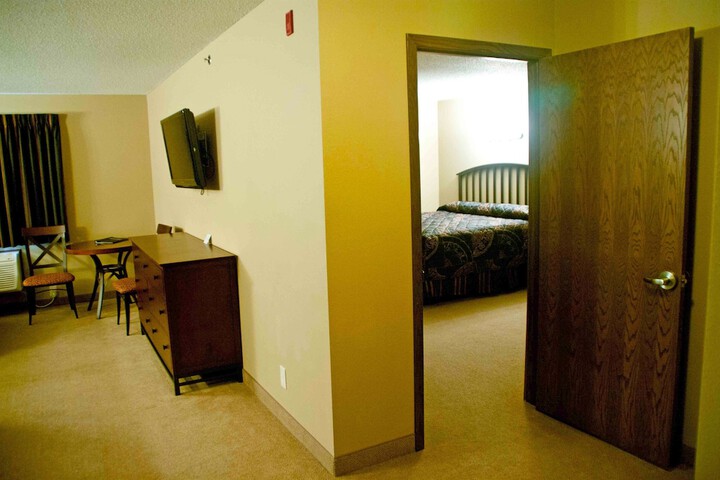 Standard | King Bed (6 of 7)