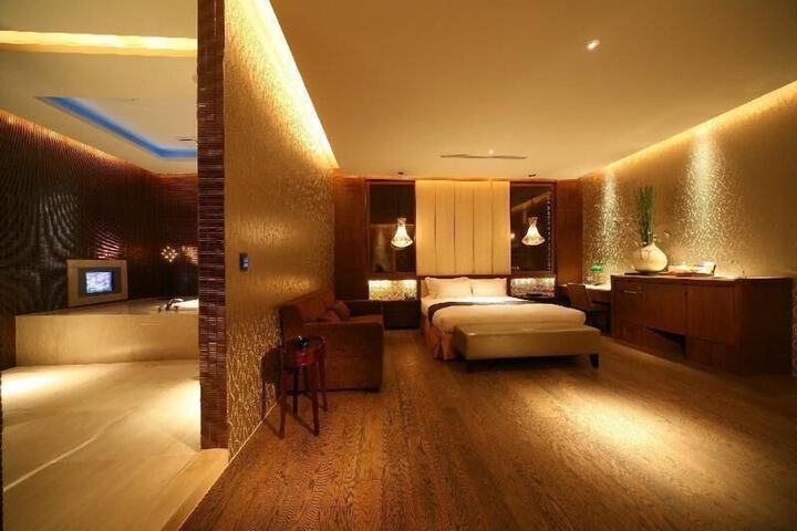 Room 22 of 45