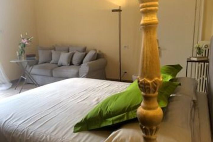 Room 27 of 52