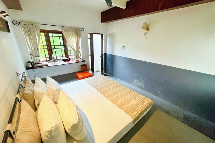 Room 10 of 60