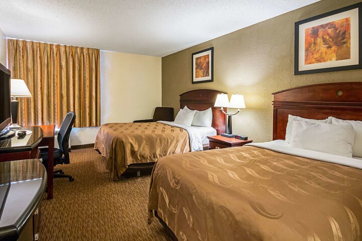 2 Double Beds Accessible Room (11 of 15)