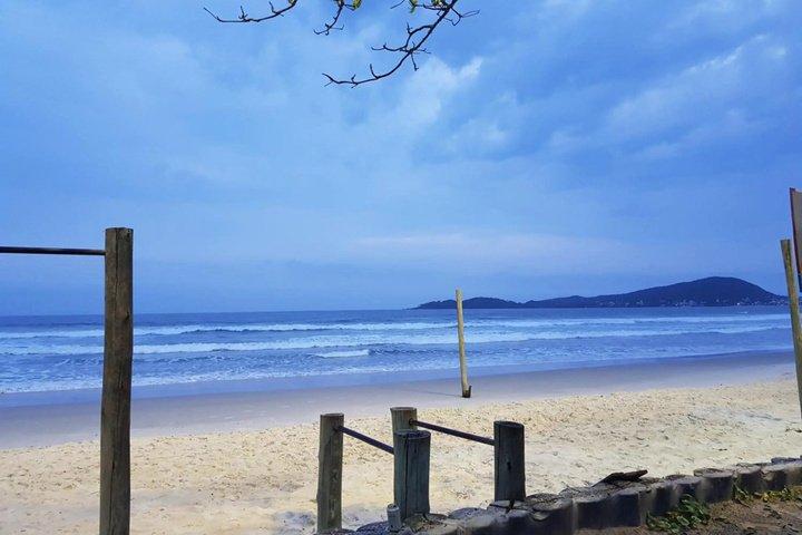 Beach 13 of 19
