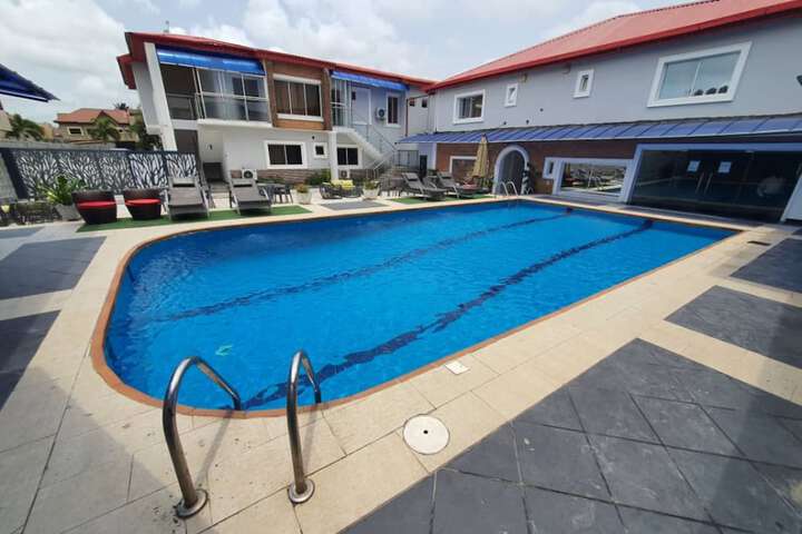 Pool 22 of 26