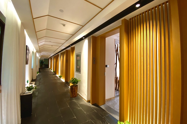 Hotel Interior 22 of 38