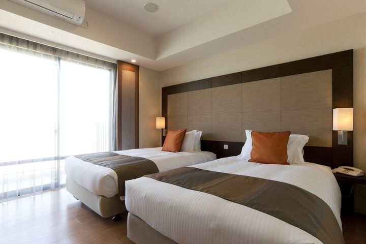 Room 21 of 225