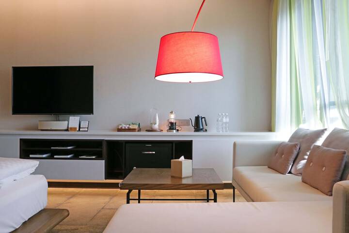 Room 8 of 73