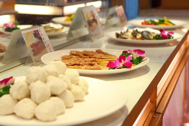 Dining Photos