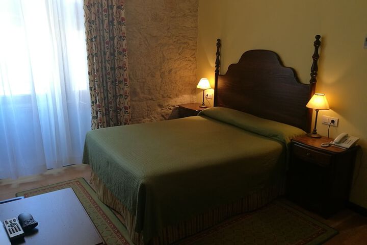 Room 4 of 24
