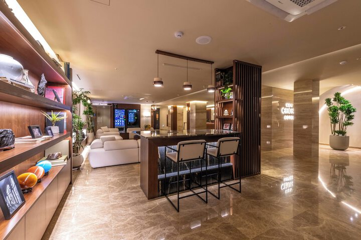 Guest Lobby
