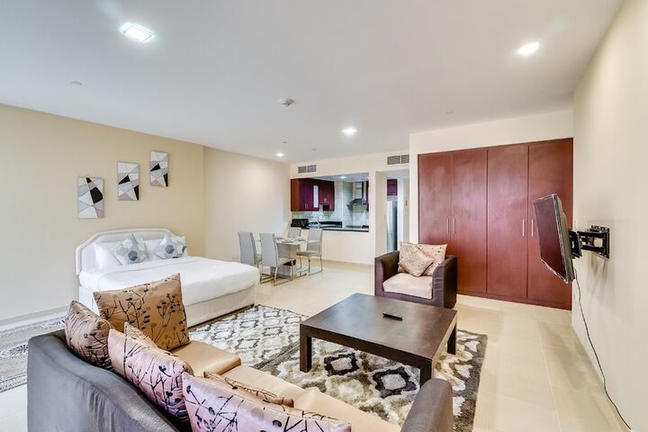 Room 10 of 46
