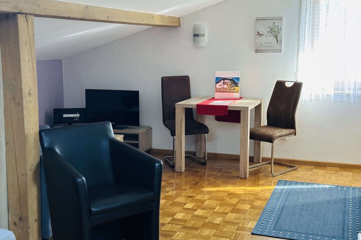 Room 43 of 79