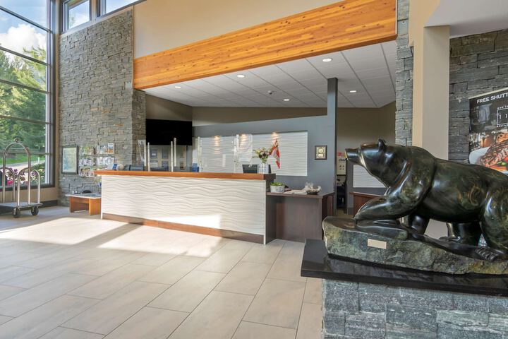 Hotel Lobby