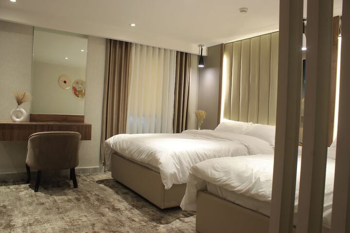 Room 14 of 48