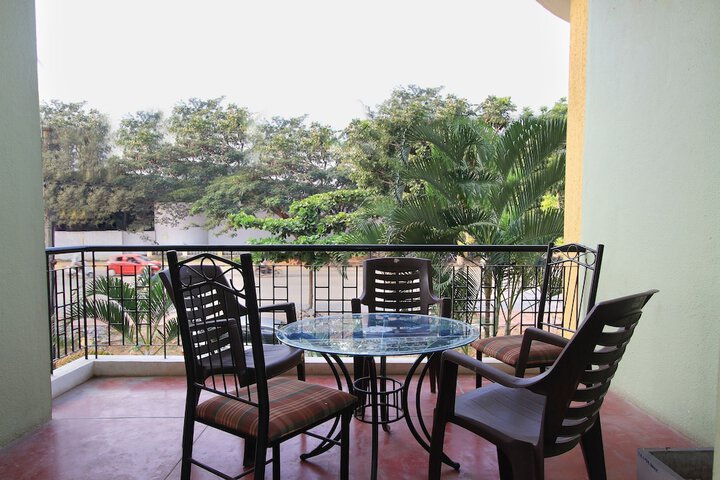 Terrace/Patio 3 of 9