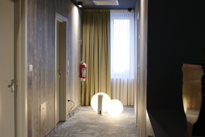 Ballroom/Hall 68 of 88