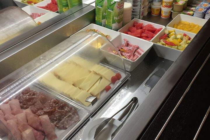 Dining 47 of 69