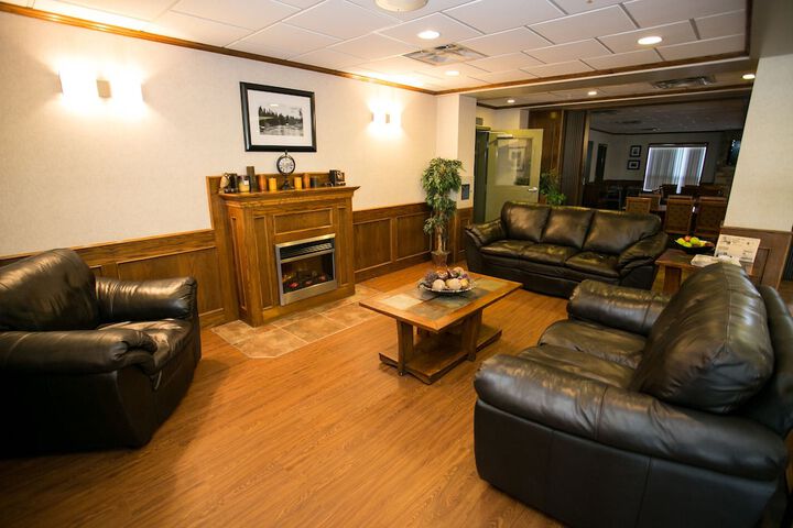 Entrance & Lobby