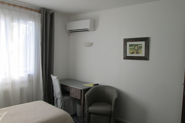 Room 14 of 31