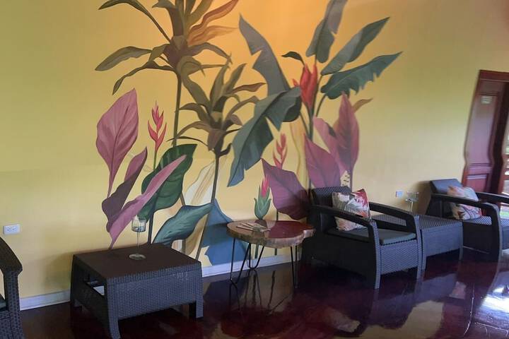Room 18 of 39