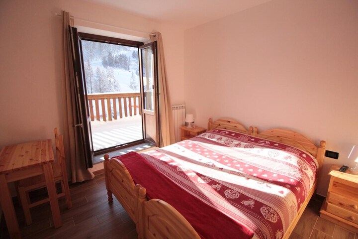 Room 15 of 61