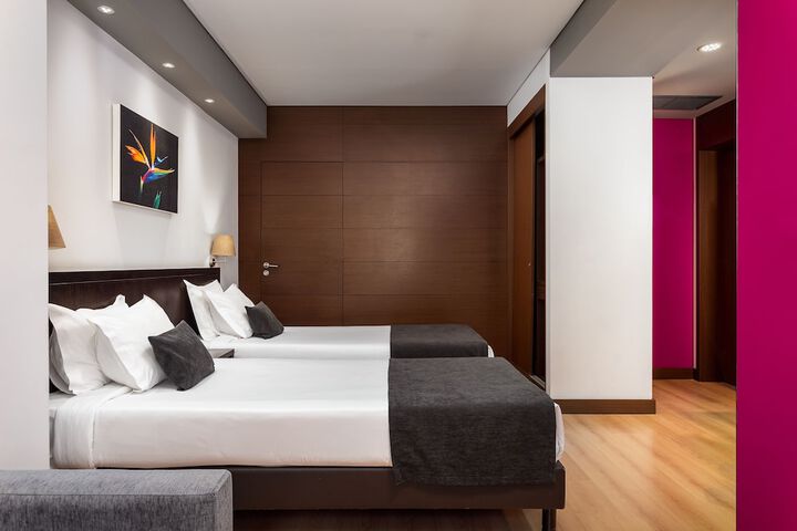Room 22 of 66
