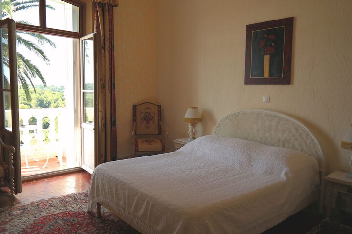 Room 14 of 112