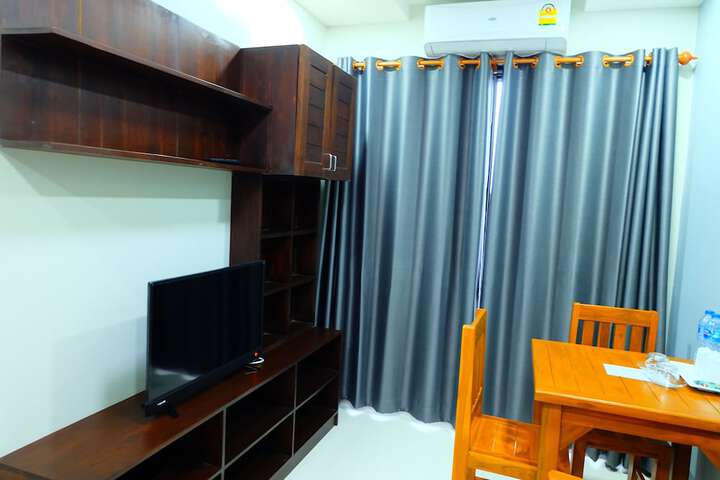 Room 33 of 44