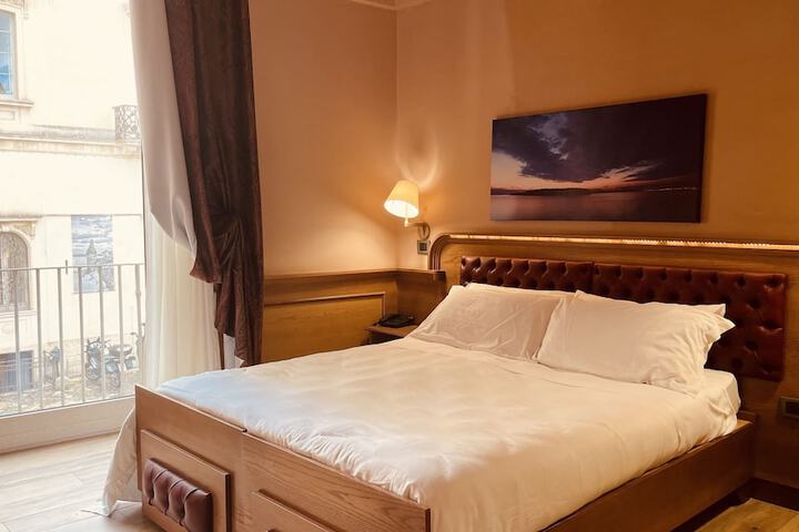 Room 22 of 39