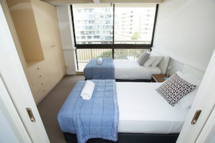 Room 10 of 75