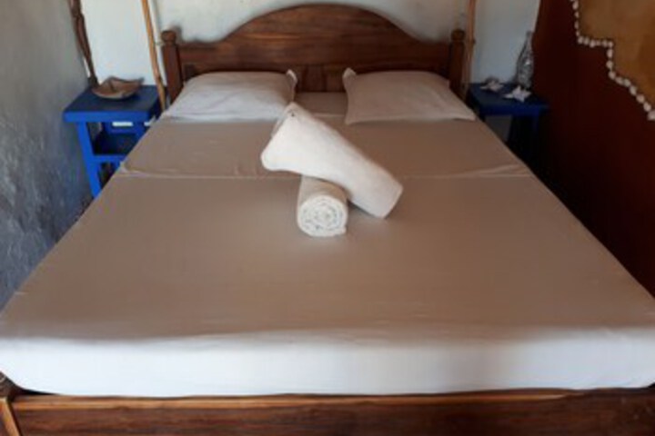 Room 48 of 65