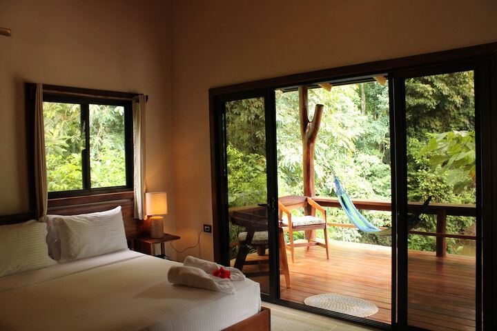 Room 21 of 77