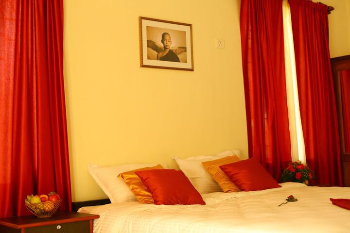 Room 12 of 26