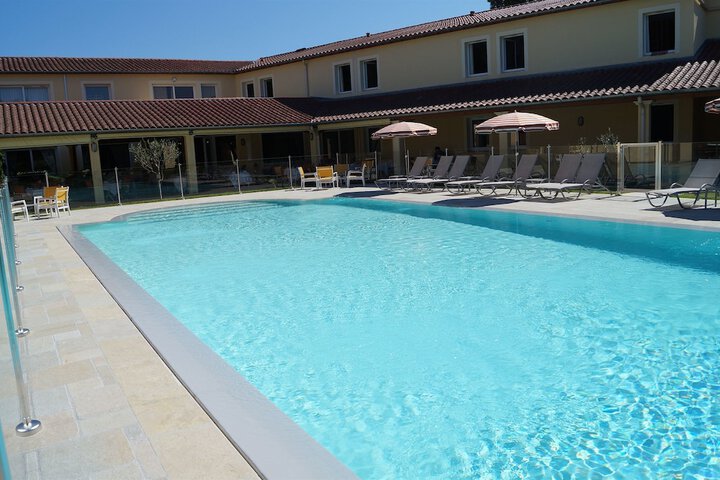 Pool Hotel