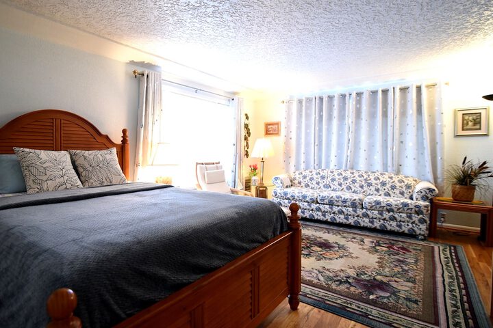 Room 8 of 24