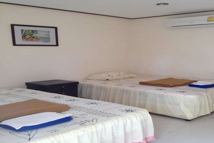 Room 6 of 24