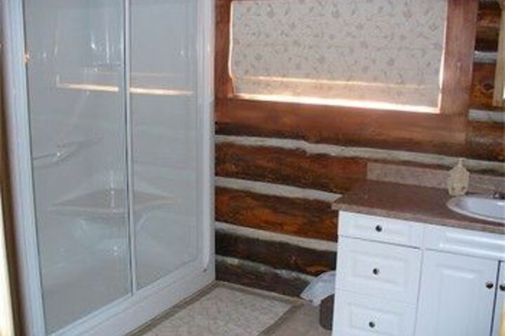 Room 5 of 134