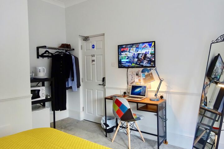 Room 15 of 41