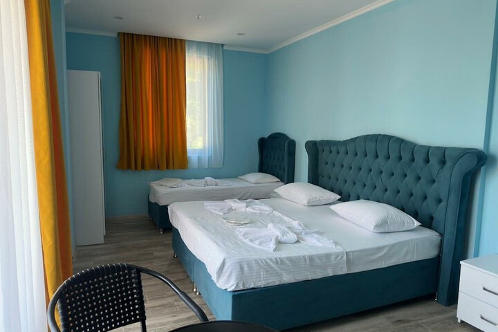 Room 2 of 9