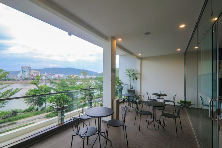 Terrace/Patio 71 of 74