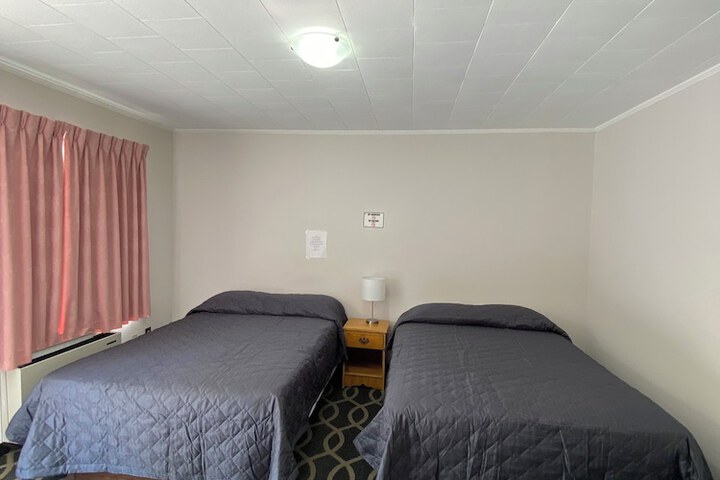 Room 8 of 30